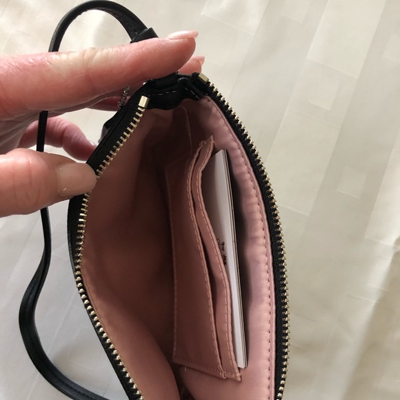 Coach wristlet - Picture 3 of 3